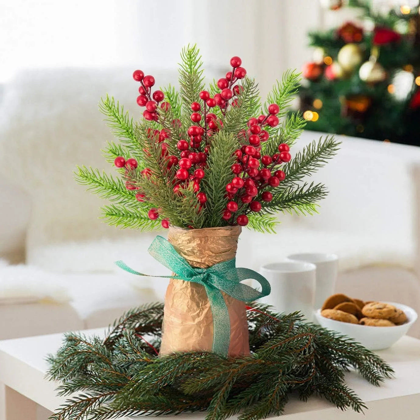 Lot de 10 Branches de Pin Artificielles avec Baies Rouges – Décoration de Noël, Guirlande et Sapin