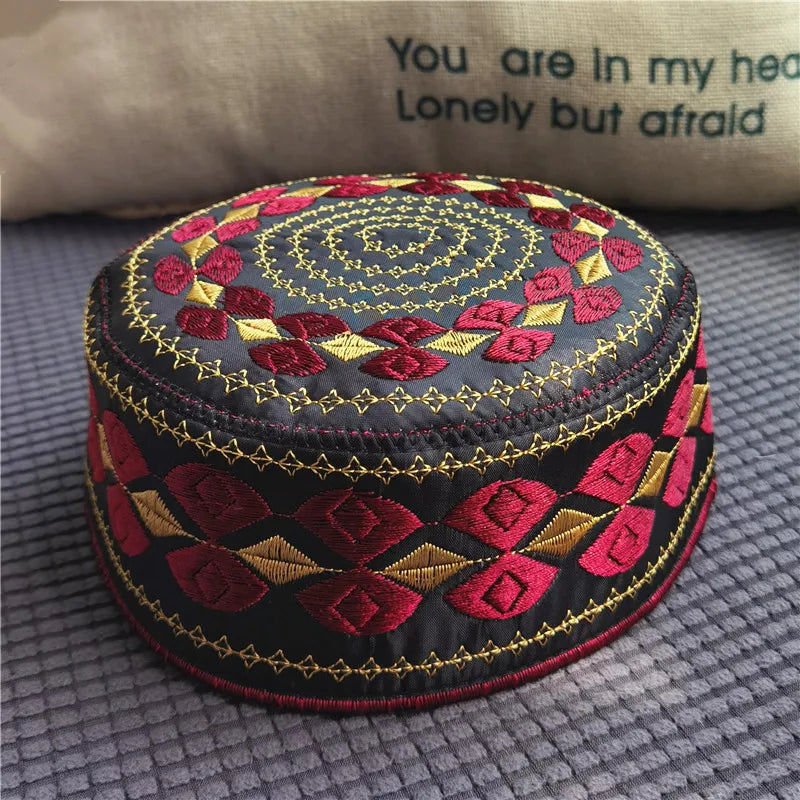 Bonnet de prière musulman homme brodé – kufi islamique en coton