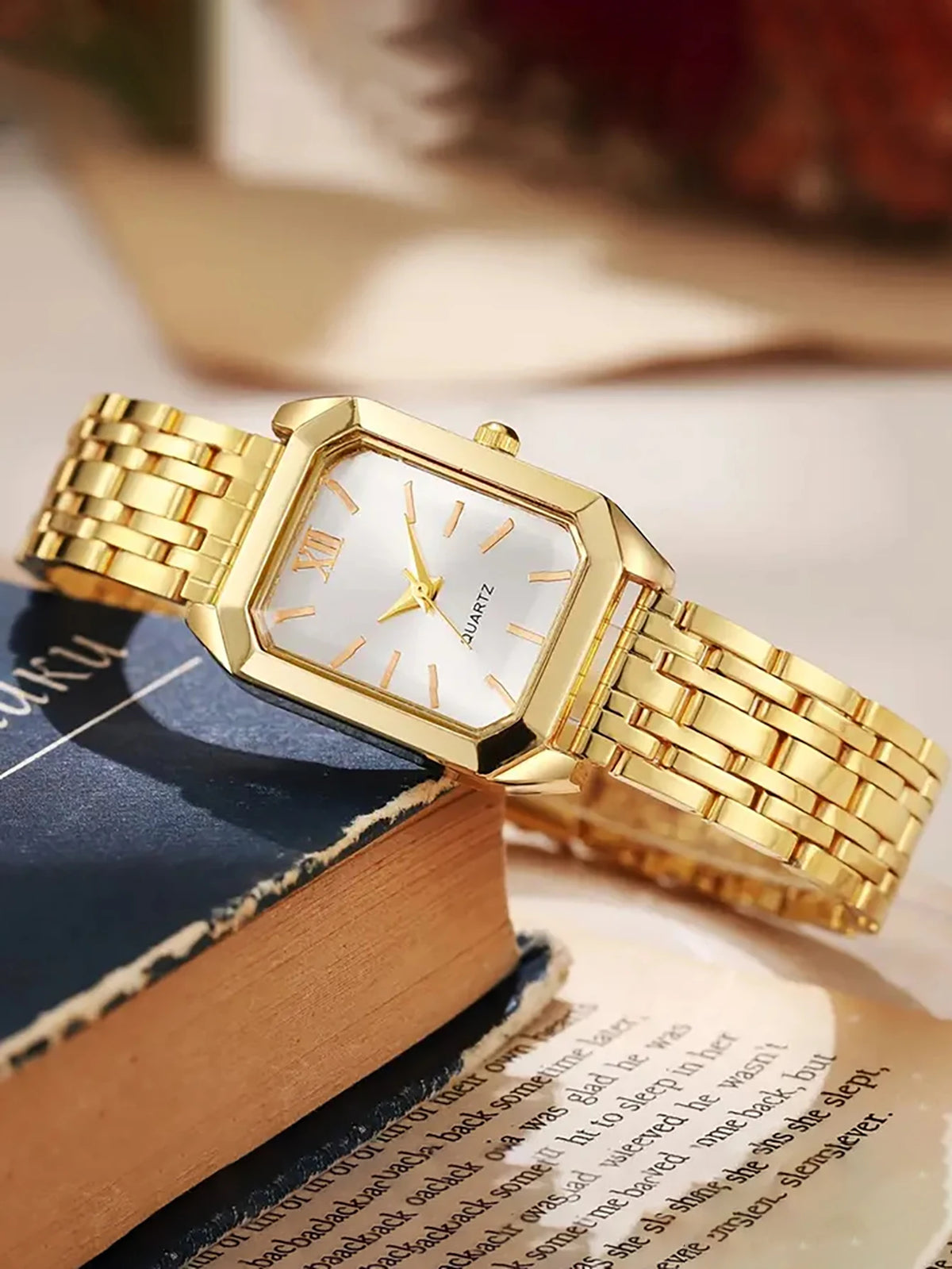 Coffret Montre Femme à Quartz & Bijoux Assortis – Doré ou Argenté