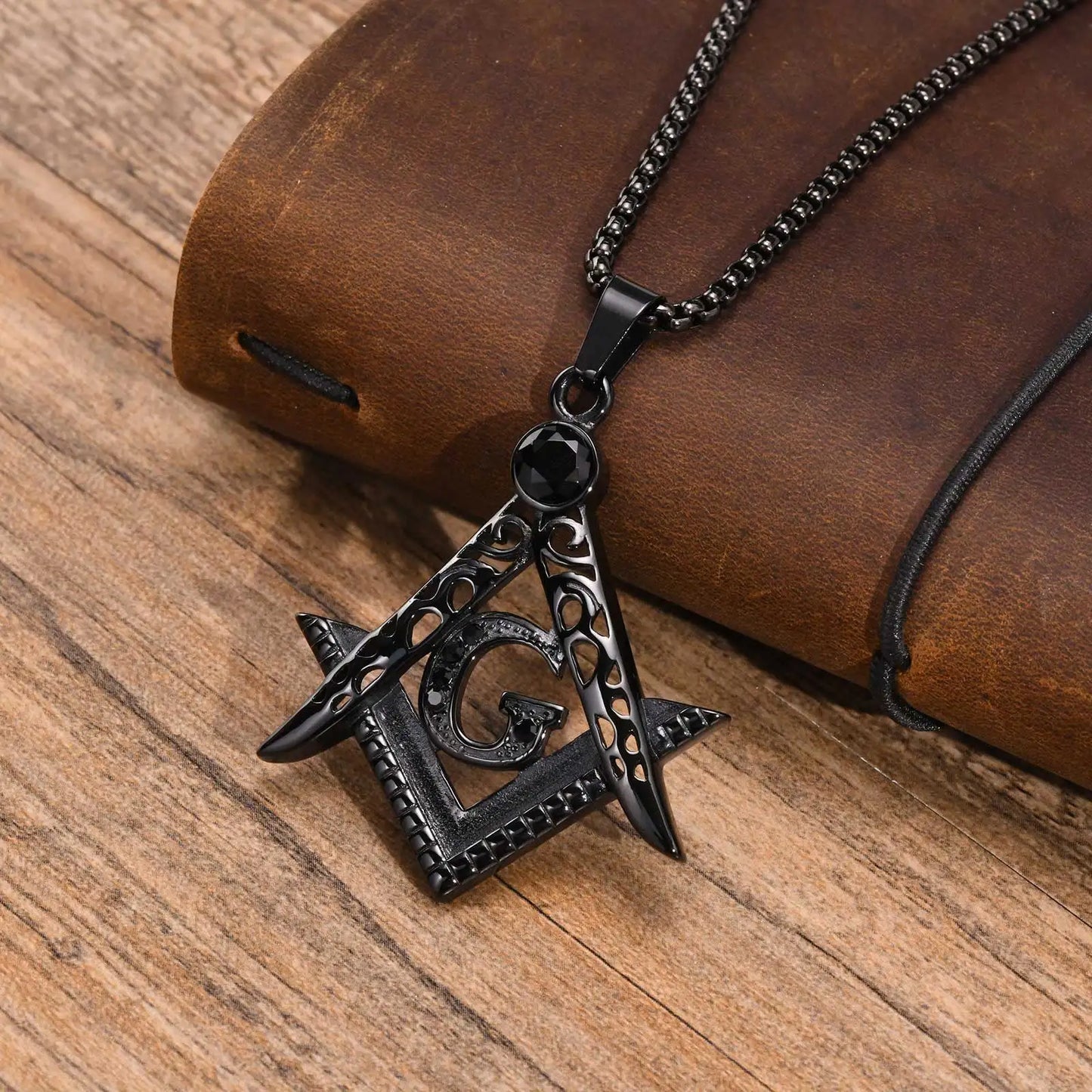 Collier maçonnique en acier inoxydable avec pendentif compas – bijou symbolique pour homme