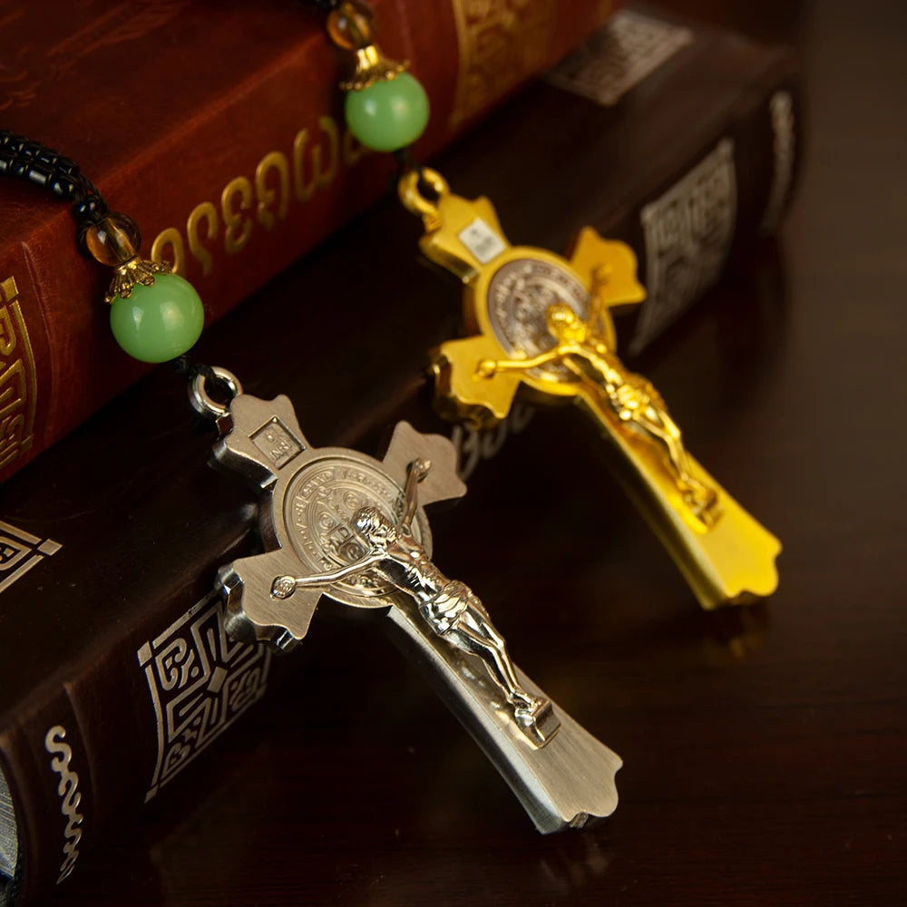 Collier croix orthodoxe avec perles en bois – bijou religieux