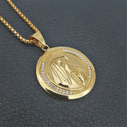 Grand collier pendentif Vierge Marie doré – bijou religieux unisexe