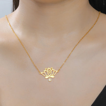 Collier Lotus Om avec zircon – Bijou spirituel en acier inoxydable