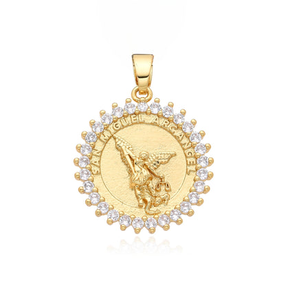 Pendentif Archange Saint Michel Doré – Médaille Religieuse Catholique avec Bord Coquillage et Zircons