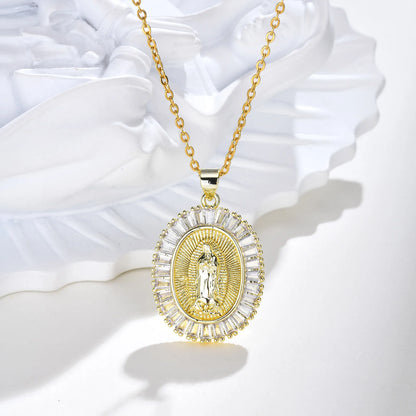 Collier pendentif ovale Vierge Marie en zircon – bijou catholique pour femme
