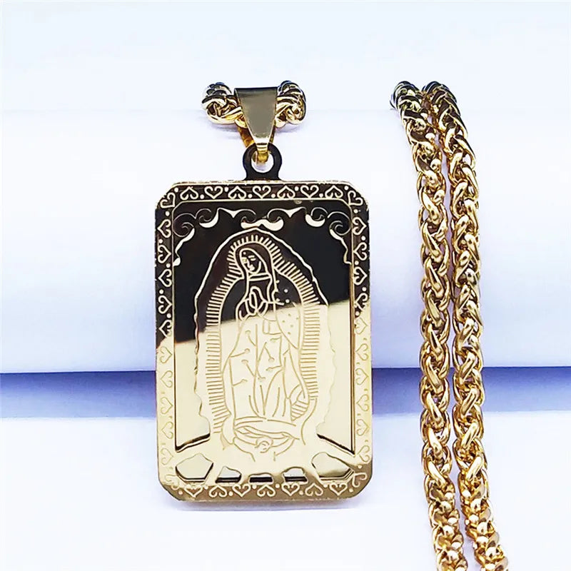 Collier médaille carrée Vierge de Guadalupe en acier 316L – bijou catholique pour homme