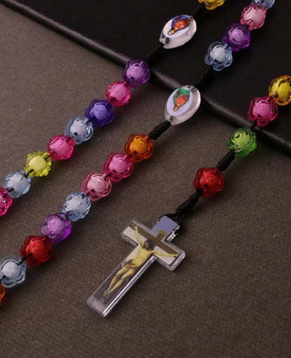 Collier Rosaire Chrétien en Perles Acryliques Colorées avec Pendentif Croix