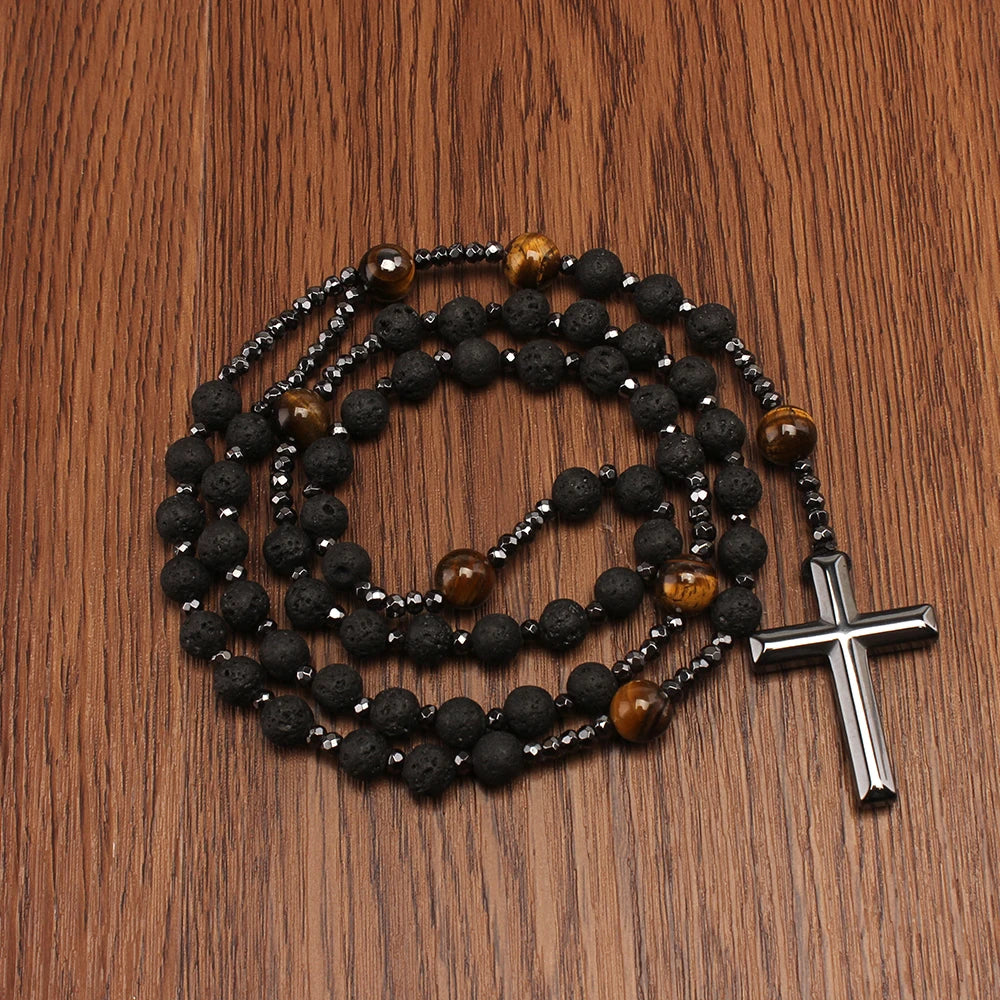 Collier long en pierre de lave et œil-de-tigre avec croix – bijou religieux pour homme