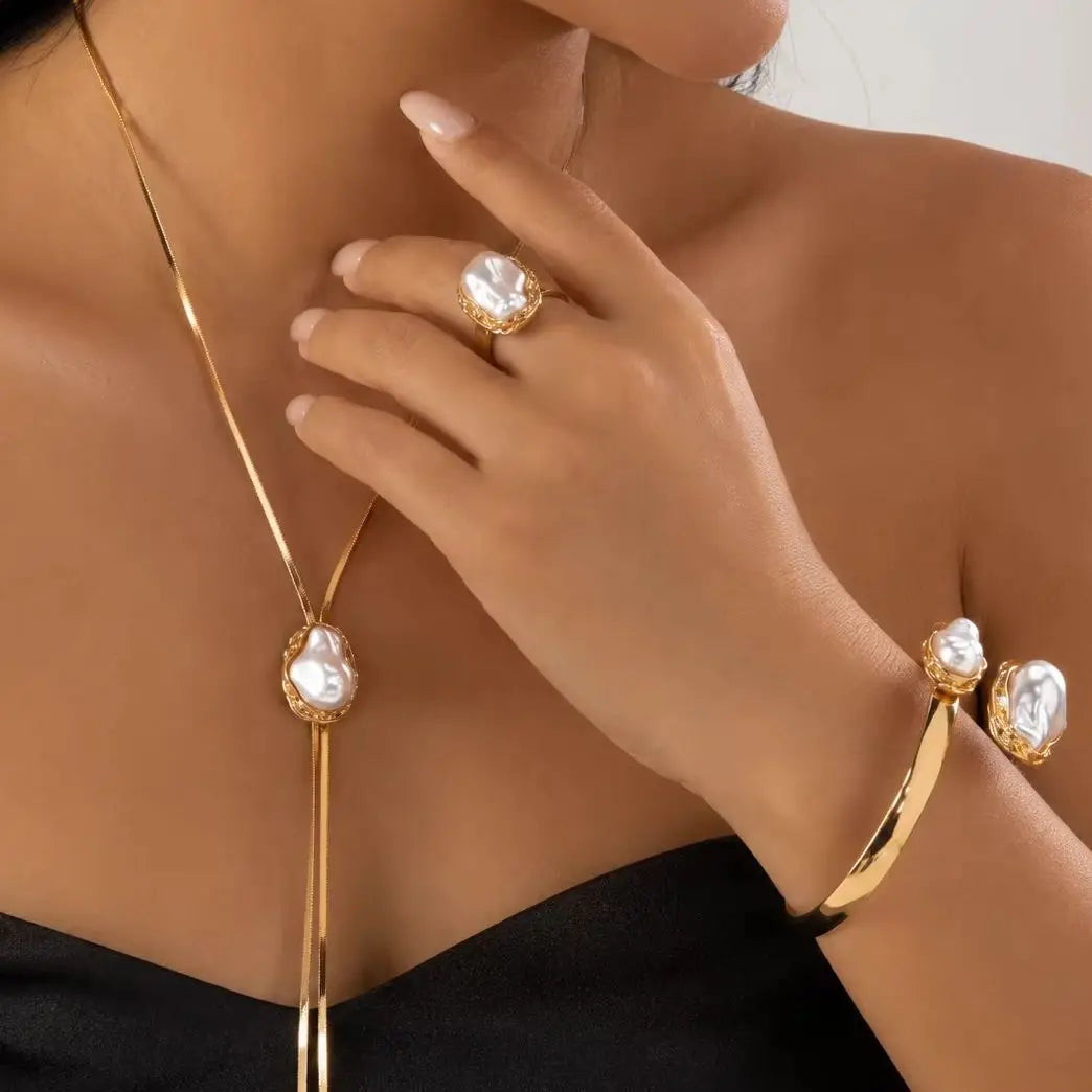 Damen Schmuckset mit Barock-Perlenoptik – Kette, Armreif & Ring