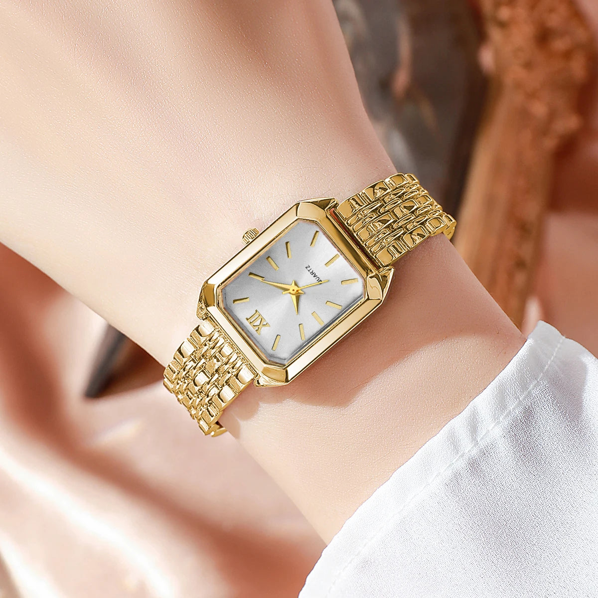 Coffret Montre Femme Rectangulaire 5 Pièces – Montre Quartz & Bijoux