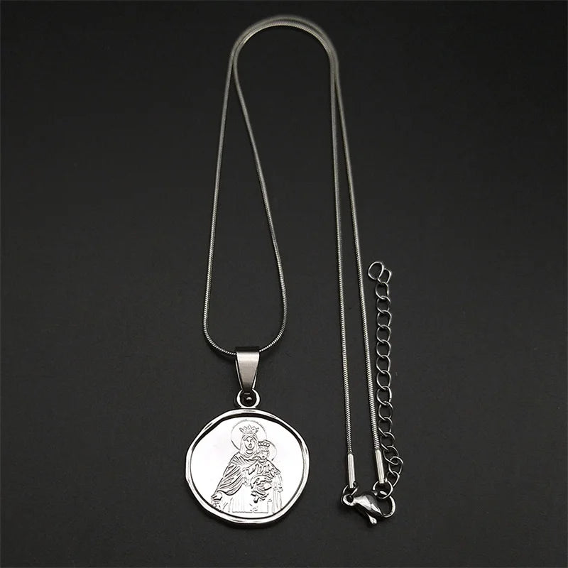 Collier Vierge Marie tenant l’Enfant Jésus en acier inoxydable – bijou catholique