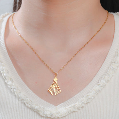 Collier Vierge de la Vallée en acier inoxydable – bijou catholique spirituel