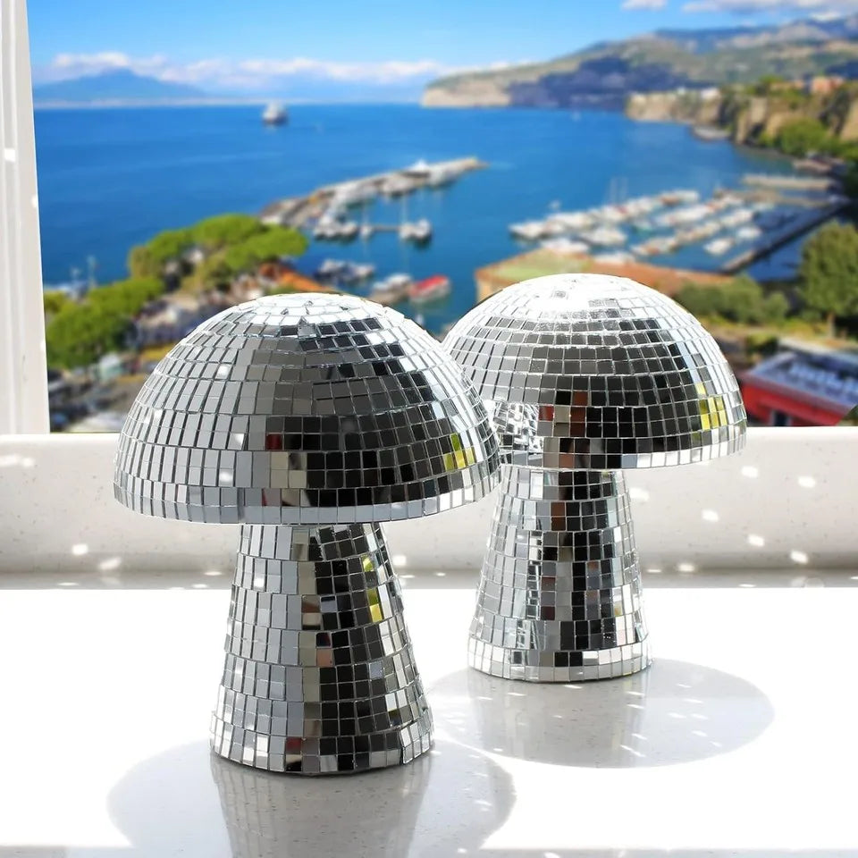 Retro Mushroom Disco Ball Lamp – LED 360° Reflective Mirror Light for Home & Parties