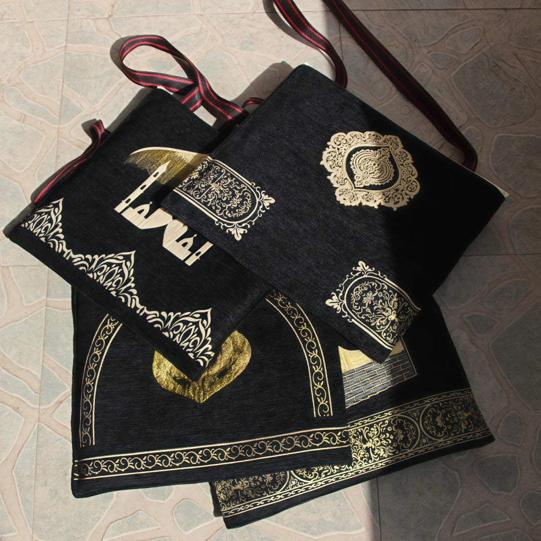 2er-Set Gebetsteppiche mit Geschenktasche – Reisetepich für Muslime
