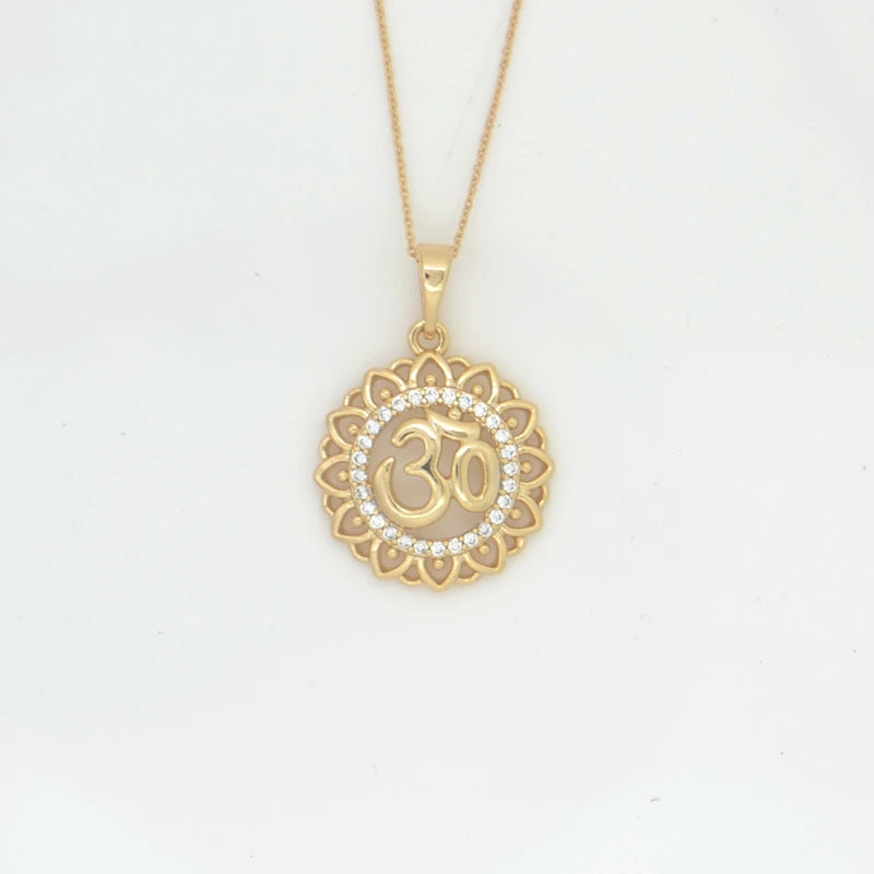 Collier Aum Om avec zircon – Pendentif spirituel unisexe