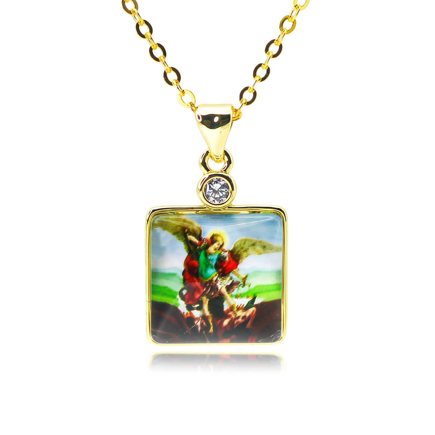 Pendentif Archange Saint Michel Doré – Médaille Religieuse Catholique avec Bord Coquillage et Zircons