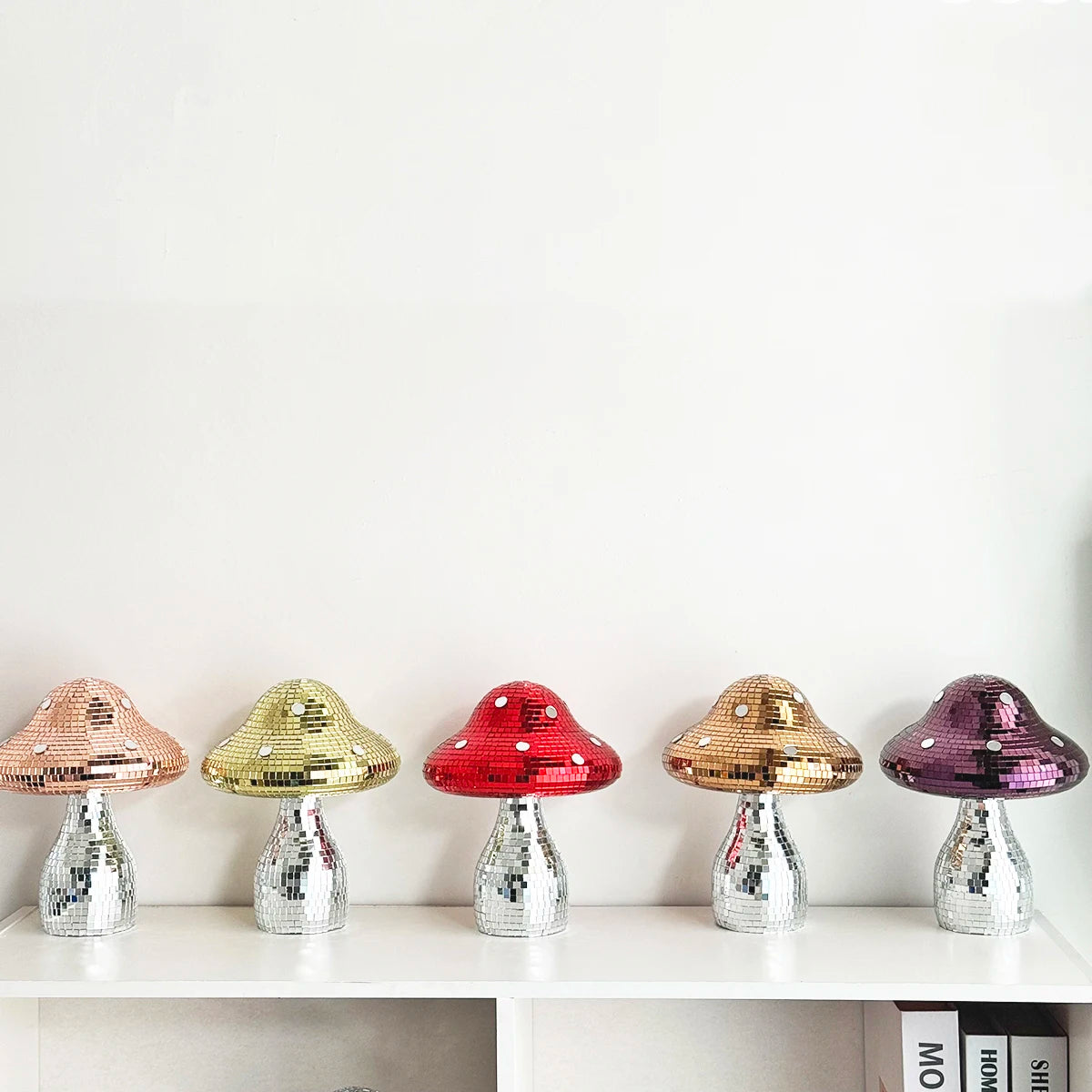 Champignon Disco Rétro – Boule à Facettes Décorative pour Salon, Bureau & Fêtes