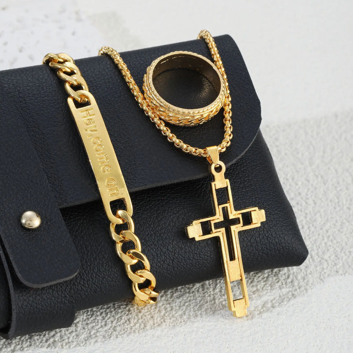 Parure Croix 3 Pièces en Acier Inoxydable – Collier, Bracelet & Bague