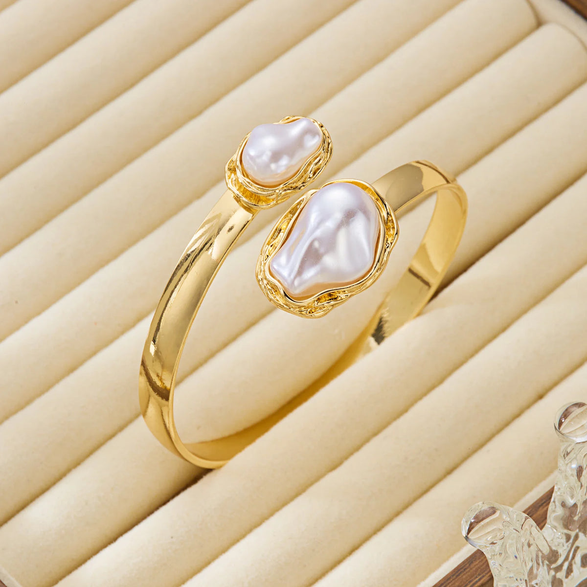 Damen Schmuckset mit Barock-Perlenoptik – Kette, Armreif & Ring