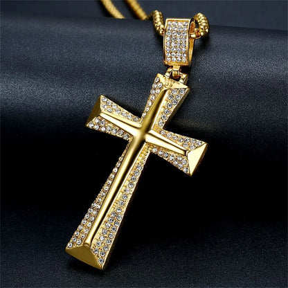 Collier croix chevalier effet glacé en acier inoxydable – bijou chrétien pour homme