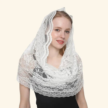 Foulard voile femme en dentelle brodée – châle d’église et mariage 53×55 cm
