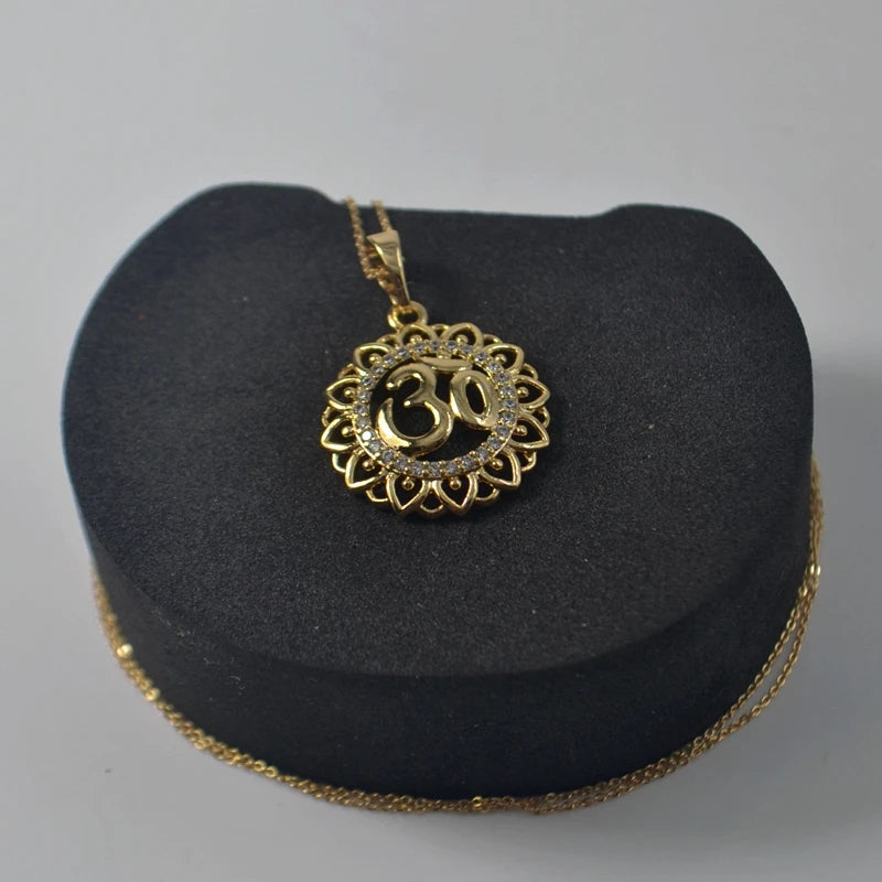 Collier Aum Om avec zircon – Pendentif spirituel unisexe