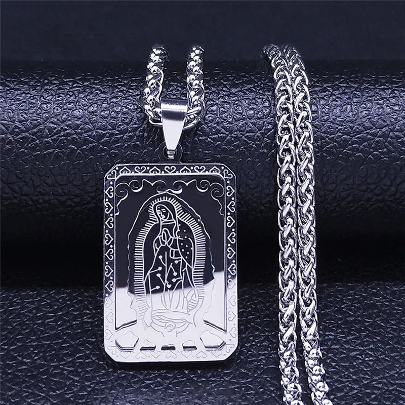 Collier médaille carrée Vierge de Guadalupe en acier 316L – bijou catholique pour homme