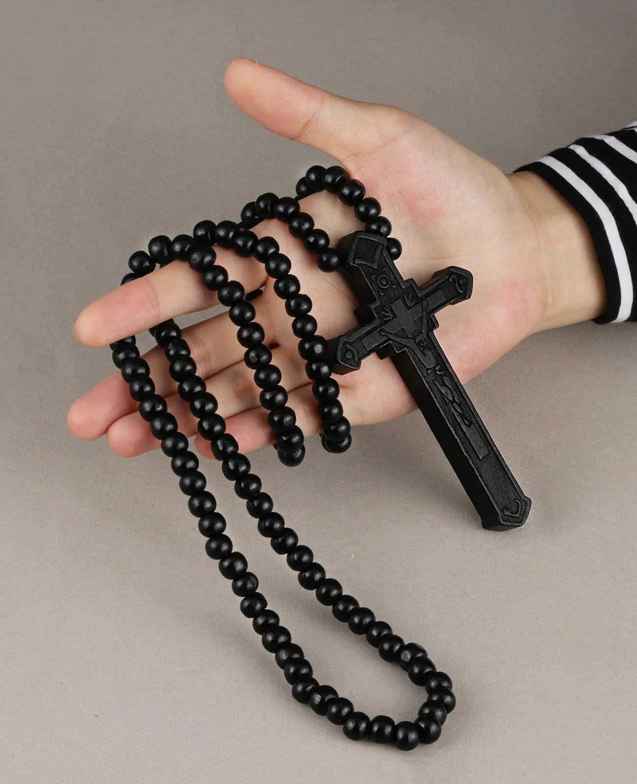 Collier Chapelet Catholique en Bois – Croix Jésus-Christ, Bijou de Prière Religieux Fait Main