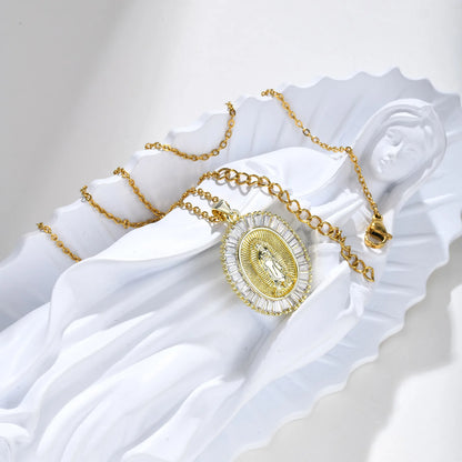 Collier pendentif ovale Vierge Marie en zircon – bijou catholique pour femme
