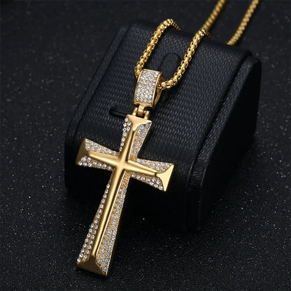 Collier croix chevalier effet glacé en acier inoxydable – bijou chrétien pour homme