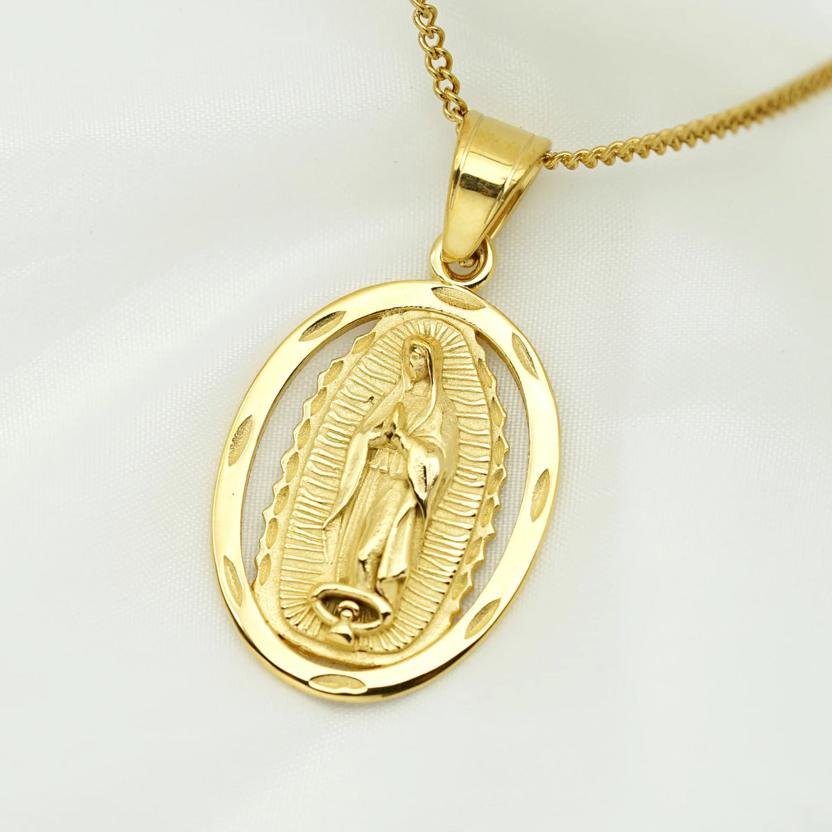 Collier Vierge Marie en Acier Inoxydable 316L – 5 Modèles