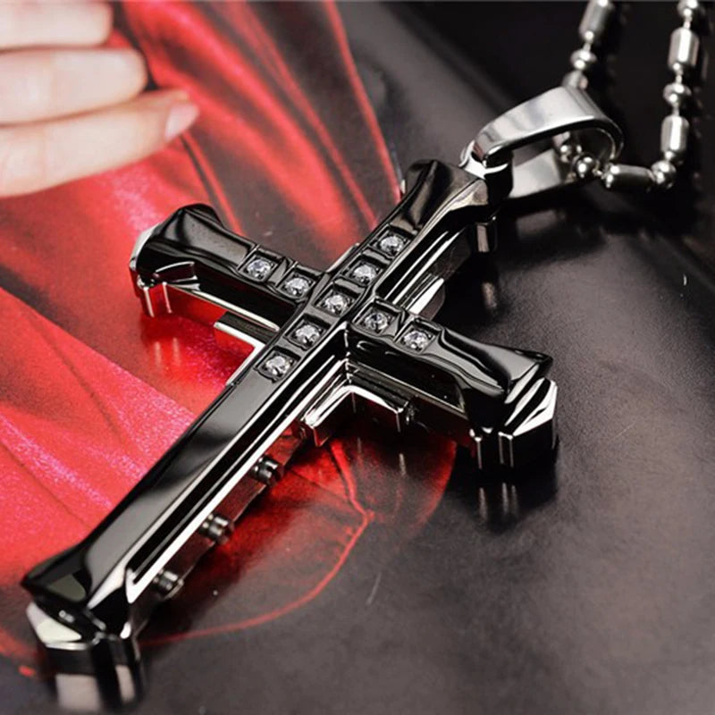 Halskette Kreuz Schwarz Zirkon und Gold aus Edelstahl – Punk-Schmuck für Herren