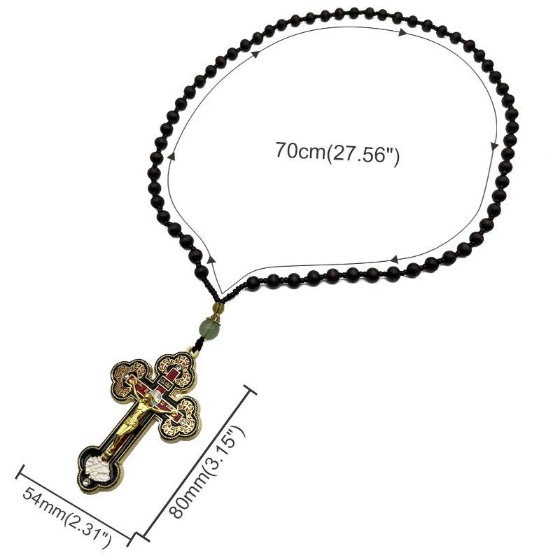 Goldenes orthodoxes Kreuz mit Holzkette – religiöses Schmuckstück