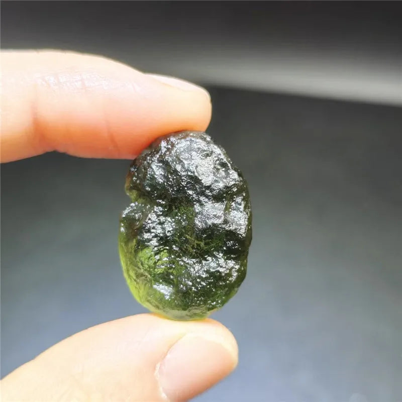 Pierre de Moldavite naturelle verte 5-25 g – Cristal minéral tchèque pour pendentif et collection