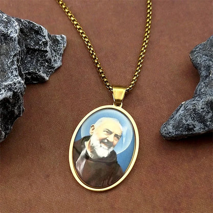 Collier médaille Padre Pio en acier inoxydable doré – amulette catholique unisexe